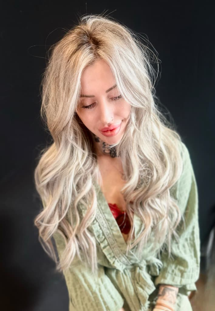 Rachel Styling Hair 5